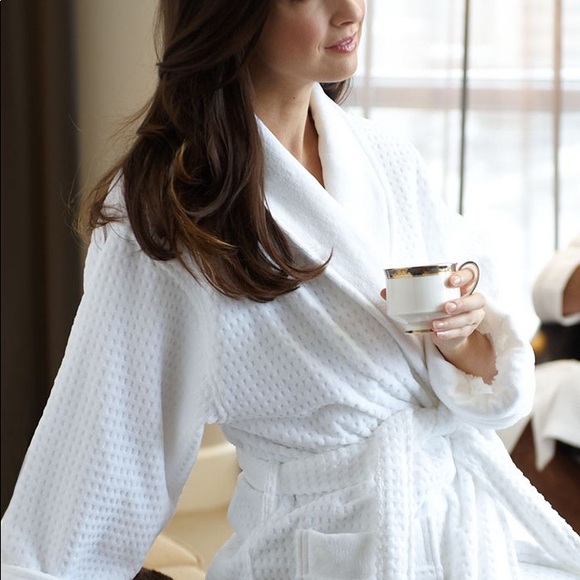 Mansfield Hotel& Spa 50" Kayanna Waffle Spa Robe 100% Cotton in White OS - Picture 4 of 7